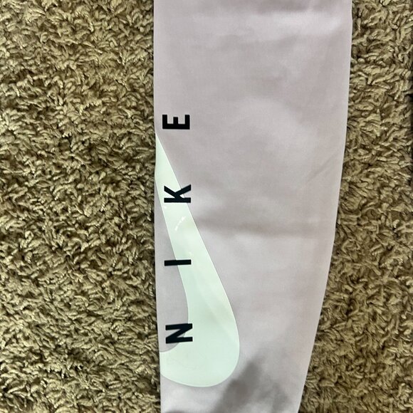 Women's Nike Dri-Fit Leggings - Picture 3 of 4